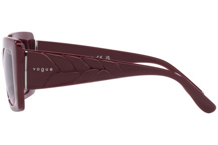 Sunčane naočale Vogue Eyewear VO5481S 304890 Kvadratni Crveni